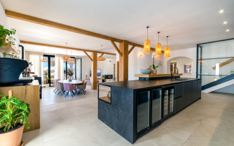 Espacio diáfano cocina/salón/comedor con salida a terrazas